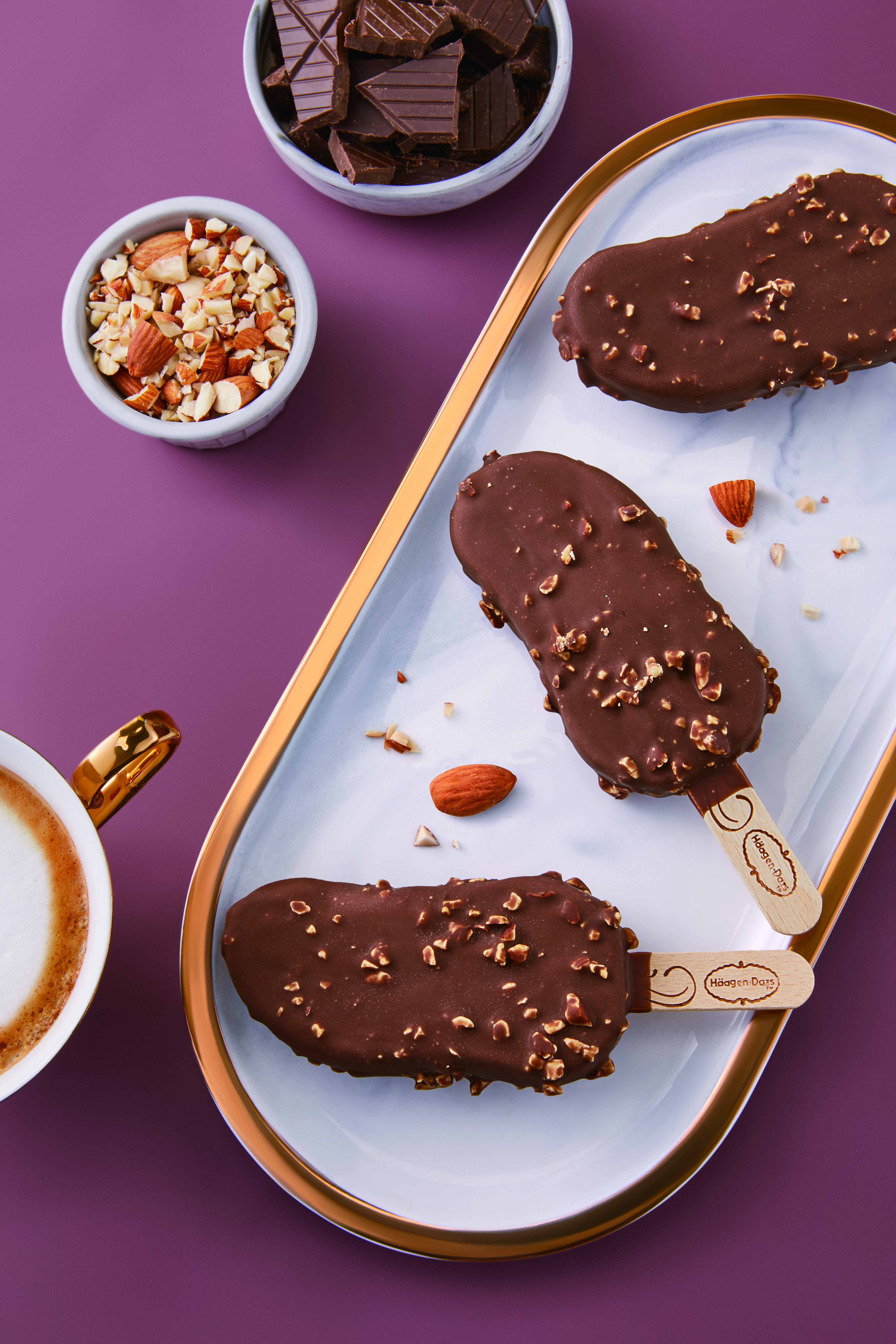 ice-bar-chocolate-almond-kernel